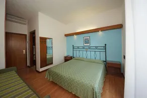 Hotel President - Image 4