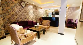 Al Muhaidb Black Box Hotel - Image 5