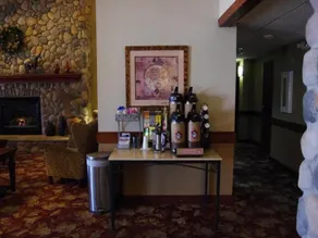 AmericInn Lodge & Suites - Image 3