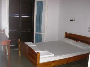 Corfu Backpackers Beach Hostel - Image 5