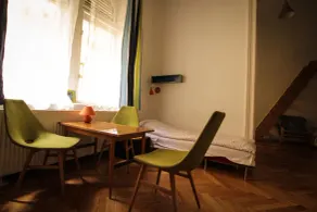Green Bridge Hostel And Apartments - Image 2