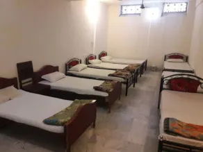 Royal Hostel - Image 2
