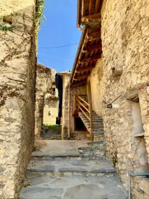 Atimoda's House - Image 2