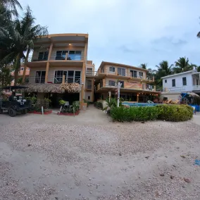 Popeye's Beach Resort - Image 4