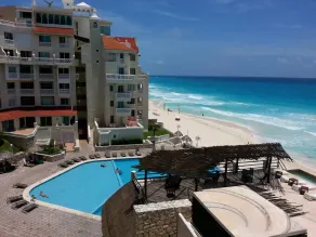 Cancun Plaza Relax Studios - Image 4