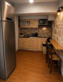 Hostel in Chania - Image 2