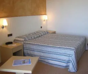 Val'Hotel - Image 5