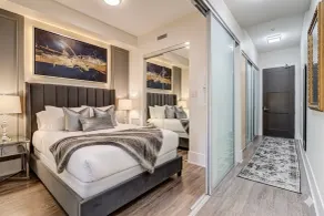 Metropolis Loft - CN Tower - Image 5