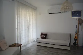 Studio Aqua - Image 4