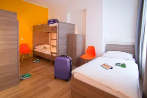 Youth Hostel Uni - Image 5