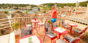 Helvetia Hostel - Image 2