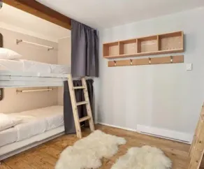 Whistler Lodge Hostel - Image 4
