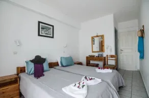Francesco's - Image 2