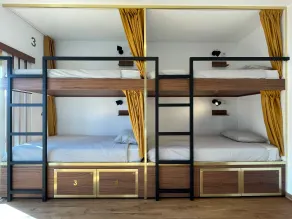 33 Hostel - Image 2