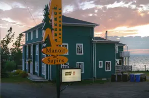 Auberge de Jeunesse du Manoir des Sapins - Image 3