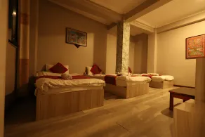 Bed and pillow hostel - Image 3