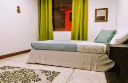 Stray Cat Hostel - Image 4
