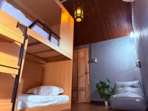Original Beach Hostel - Image 2