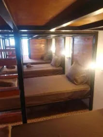 Universal Hostel - Image 2