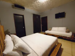 La Zona Hostel - Image 3