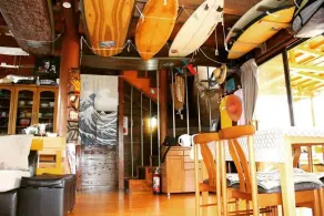 Tropical Surf House Okinawa - Image 3