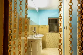 Big Tree Hostel - Image 3