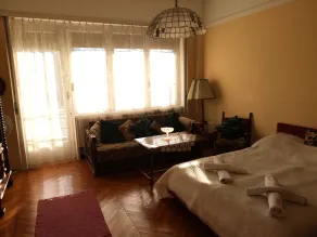 Thomas Apartment - Image 3