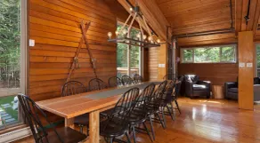 Whistler Lodge Hostel - Image 2