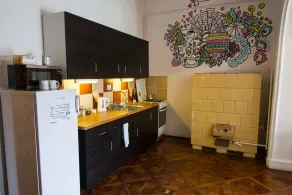 Pal's Hostel and Apartments - Image 5