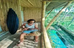 Luxury Bamboo Hostel - Image 4