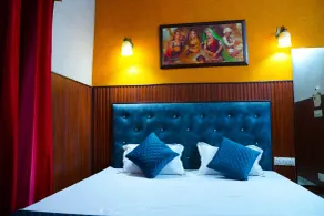 Apna Niwas by OYO Rooms - Image 2