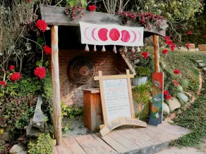 Bulbul Backpackers Farm Hostel - Image 3