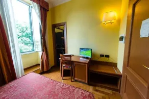 Solomon Place - Image 5