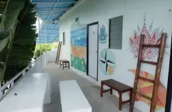 Surfers Dorm House - Image 4