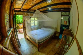Hidden House Hostel Montañita - Image 5