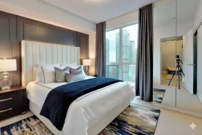 Metropolis Loft - CN Tower - Image 4