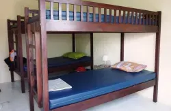 Surfers Dorm House - Image 2