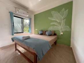 12 Monks Backpacker Resort - Image 2