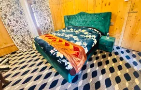 Houseboat Shambala - Image 4