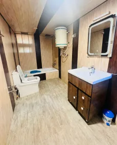 Houseboat Shambala - Image 5