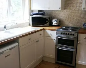Dorchester Apartments - Image 2