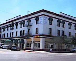 Hotel Mt Lassen - Image 1