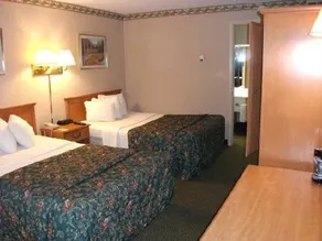 Avalon Hotel & Conference Center - Image 5