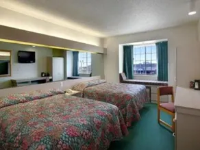 Country Meadows Apartments - Image 4