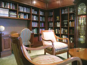 Pacific Guest Suites At Metropolitan Tower - Image 3