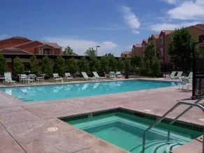 Laguna Creek Apartments - Image 3