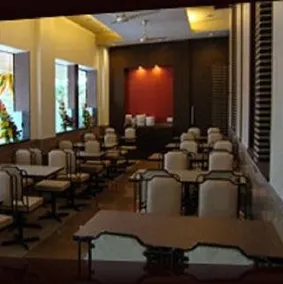 Hotel President - Image 3