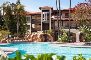 Embassy Suites Mandalay Beach - Hotel & Resort - Image 5