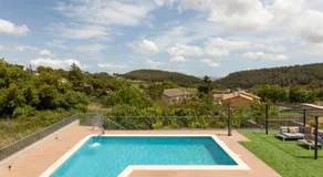 House with swimming pool in Penedes area - Image 2