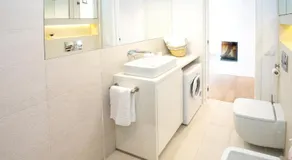 Superior Cliff Apartment - Image 4